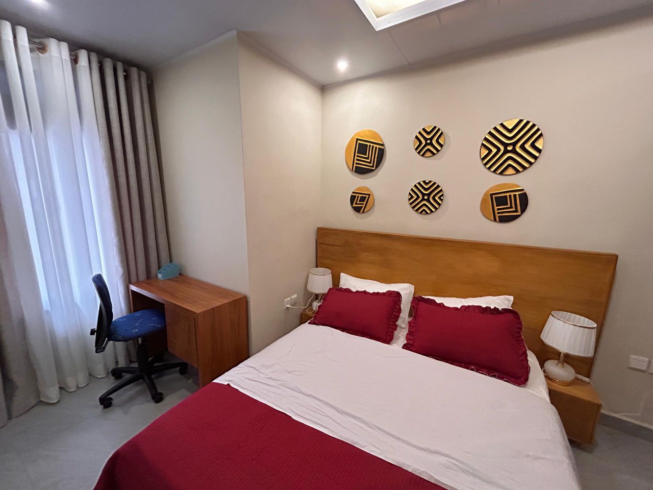 Two Rooms with Shared Bathroom